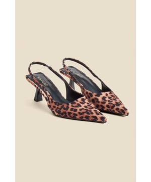 We're obsessed with them too Crafted from luxe crinkle leather in a stunning cherry red patent finishChic slingback with an elasticated insert for a comfortable fit Sexy pointed toe silhouetteSet on a super-wearable flared kitten heel We love them with jeans and a blazer