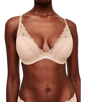 Passionata by Chantelle - This gorgeous Brooklyn plunge bra features lightweight padded, moulded cups which provide a smooth, rounded shape to the bust for a flattering fit.  The low plunge neckline paired with the lace trims and high apex detailing, highlights your cleavage for a sexy look. The black bra includes a silver glitter mermaid tail effect for a captivating and luxurious touch.  Finished with fully adjustable satin straps and a 2-hook 4-row closure.