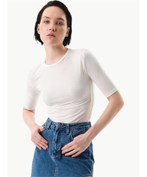 Truvakar Kol, Fahrradkragen-Bluse.Material: Hergestellt aus Stoff mit 95% Polyester und 5% Elastan.Model-Maße: Trägt Größe S, Körpergröße 177 cm, Maße 83/61/88.Das Produkt entspricht der Gr