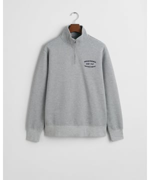 Made from a comfortable cotton blend, this sweatshirt boasts a regular fit and showcases a piqué textured fabrication for added style. Embroidered with a small varsity-inspired GANT graphic at the chest, it adds a sporty feel. The sweatshirt features a half-zip collar, complete with a branded zipper and zip puller for a polished look. Ribbed detailing at the sleeve cuffs and hem completes the design with a classic finish. 



Regular fit
Half-zip collar
Ribbed hem and sleeve cuffs
GANT graphic embroidered at chest
Wash with similar colors. Wash inside out.

 80% Cotton, 15% Polyester, 5% Elastane 

2015071
 


 
