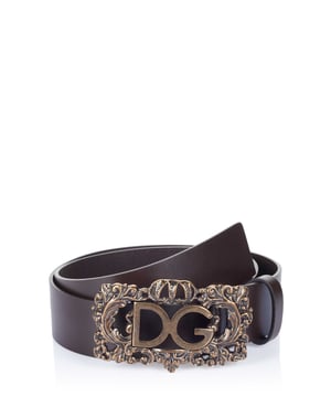 100% piel de becerro; Cinturón Dolce & Gabbana;  Modelo: BC4300 AC493 48;  Mano de obra de alta calidad;  Hebilla de cinturón de color bronce;  Ancho (cm): 4;  Detalles del logotipo de Dolce & Gabbana;  100% piel de becerro