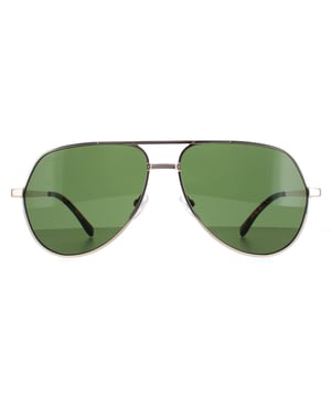 Las gafas de sol Lacoste Aviator Unisex Gold Solid Green L250SE son un elegante modelo aviador fabricado en metal ligero. El diseño de doble puente, las almohadillas de silicona para la nariz y las puntas de las patillas de plástico garantizan un ajuste cómodo en todos los aspectos. El emblema de Lacoste aparece en las delgadas patillas para autenticar la marca.