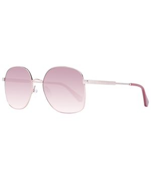 Gender: Women
Main color: Gold
Extra: No extra
Frame color: Gold
Frame material: Metal
Lenses color: Rose
Lenses material: Plastic
Filter category: 2
Style: Square
Lenses effect: Gradient
Protection: 100% UVA & UVB
Size: 55-17-135
Lenses width: 55
Lenses height: 49
Bridge width: 17
Frame width: 138
Temples length: 135
Spring hinge: No
Shipment includes: Branded case
Rim style: Full-Rim