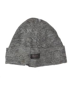 Gorro Polartec Buff.
Gorro casual, versátil y adaptable a todas tus necesidades.
Complemento ideal para proteger del frio.
Espíritu eco, diseño BUFF y tecnología avanzada para deporte o el día a día.
 Medidas: 25 x 20 cm.
 Composición: 100% Poliéster.
 Cuidados:
Lavar a mano.
No utilizar lejía.
Utilizar plancha temperatura máxima 110º.