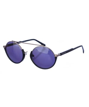 Gafas de sol Armand Basi con montura de acetato y metal.
 Color Plateado-negro
 Forma redonda.
 Lentes de color Negro
 Patillas de acetato. 
Nombre de la marca grabado en la lente.
 100% Protección UV. 
 Incluye una funda de tela de protección.
Cristales antireflejo.
 Los colores reales del producto pueden variar ligeramente con respecto a los colores que muestra su monitor.
 
 Medidas  Ancho lente: 52 mm. Puente: 21 mm. Patillas: 140 mm.
 
 Limpiar las gafas con agua y jabón (neutro).
 - No utilice paños sucios o abrasivos, que puedan alterar las características de los filtros.
 - Utilice solo accesorios y repuestos originales.