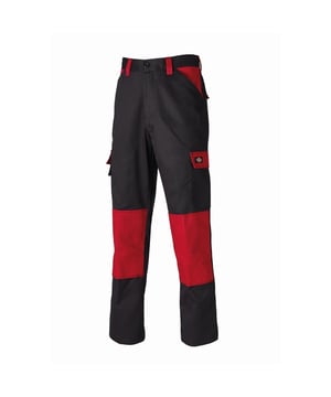 Nuestros pantalones cotidianos son un estilo central de ropa de trabajo Dickies, con múltiples bolsillos para esconder los elementos esenciales de la jornada laboral. Hecho de una cómoda mezcla de Policotton, estos pantalones cuentan con un botón fácil de fijar y bolsillos para insertar las rodillas.