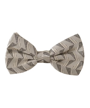 100% authentieke Dolce & Gabbana zijden vlinderdas
  Grijze kleur
  Gebonden model
  Gemaakt van 100% zijde
  Verstelbare nekband een maat
  Vervaardigd in Italie
  Breedte: 7cm
  Lengte: 13cm
