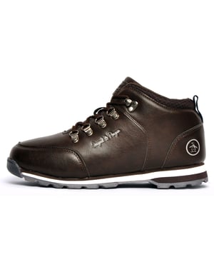 These Ember boots by Penguin Original provides that alternative urban look for a man who is looking for a reliable and extremely comfortable pair of casual boots.
 Boasting a durable synthetic upper with hiking style details and stitched panel overlays, finished off with Original Penguin branding to the side, tongue and heel to provide the recognition that these boots deserve.
 These comfortable boots feature a padded collar and tongue with a hiker style lace fastening finished off with a hard-wearing rubber outsole, providing excellent grip and traction on a wide variety of surfaces.
 - Synthetic/textile upper
 - Hiker style lace fastening
 - Lightly padded ankle and tongue
 - Hard wearing rubber outsole
 - Penguin Original branding