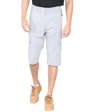 Cargoshorts voor heren Sneldrogende stretchshorts met meerdere zakken. - Beschikt over lichte stretch aan de tailleband. - Sneldrogend materiaal, knip- en naaiontwerp. Ontwerp met 9 zakken wordt geleverd met een speciaal vak voor een mobiele telefoon aan de linkerkant, beveiligd met ritssluiting, 2 voorzakken met extra stoffen stiksels, 2 zijzakken met klittenbandsluiting en boven zijzakken zijn er 2 kleine zakken. - 2 achterzakken met klittenbandsluiting. Ritssluiting, knoopsluiting. - Binnenbeenlengte 13". Gemaakt van duurzame, sneldrogende, hoogwaardige en elastische katoenmixstof. - Ideaal voor elke buitenactiviteit en dagelijks gebruik.