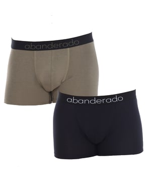 Bóxers Bambú Abanderado.
Color Negro-verde kaki
Cinturilla de goma elástica, con el nombre grabado.
Tejido transpirable y suave.
Frontal anatómico, con capacidad de sujetar sin apretar.
Costuras vistas a tono.

Composición:  93% Viscosa, 7% Elastano

Lavar a temperatura máx. 30º.
- No usar lejía.
- No usar secadora.
- No planchar.
- No lavar en seco.