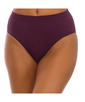 Braguita de la marca Intimidea.
Color Burdeos
Cintura ultraplana.
Material antideslizante.
Efecto invisible y de mantenimiento de la forma.
Detalles bordado.
Tejido transpirable.
Costuras planas y vistas a tono.

Composición:  92% Poliamida, 8% Elastano

-Lavar a temperatura maxima 30º.
-No usar lejía.
-No usar secadora.
-No usar plancha.
-No lavar en seco.