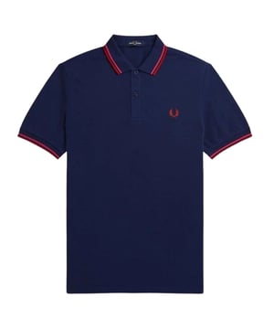 Polo Fred Perry Azul, Estampado En Cuello, Cierre De Botones En El Cuello. Polo 100% Algodón, Manga Corta, Azul