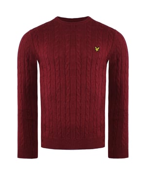 Lyle & Scott hebben met onze Cable Knit Jumper een klassieker in een nieuw jasje gestoken. De trui is een innovatief gebreid kledingstuk en is licht van gewicht, maar heeft geen gebrek aan warmte. Deze klassieke gebreide trui past perfect bij een lichte onderlaag en is een aanwinst voor je garderobe bij koud weer.