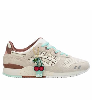 “Nice Cream”, our latest collaboration with Asics is inspired by our favorite Summer past times of visiting an ice cream parlor for a classic artisanal treat. The nostalgic feeling of walking through the doors and feeling instantly refreshed by the cool air, your eyes wondering around for what to order, to patiently waiting as the ice cream is getting scooped. The “Nice Cream” GEL-LYTE III OG is just like the classic dessert by blending different ingredients together. Allowing us to use different materials on the shoe to highlight their quality. The color palette comes from ice cream flavors of vanilla, strawberry, and chocolate. Lastly, the design is topped off by an emerald green tint from vintage glassware and comes with a cherry hang-tag.