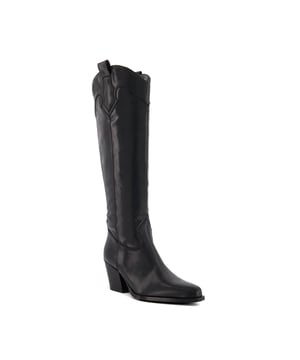 Western boots remain one of the season's biggest trends, and Tennesse is the epitome of the style. Crafted from the finest material, the upper of this knee-high boot boasts quintessential top-stitch details and side pull tabs. Set on a kicked-in heel, this long-lasting favourite is certain to take everyday dressing to the next level.
