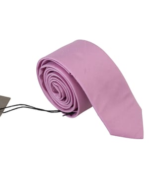 <ul>
  <li>100% seda</li>
  <li>Disenado en exclusiva por DANIELE ALESSANDRINI</li>
  <li>Color: Rosa</li>
  <li>Fabricado en Italia</li>
</ul>