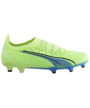 Play Fast. Footballers, meet a defender’s worst nightmare: the ULTRA Ultimate. It has a lightweight ULTRAWEAVE upper and a redesigned firm ground sole plate that helps get you to the ball faster and pick out the bottom corner. Every. Single. Time. 
FEATURES & BENEFITS 
ULTRAWEAVE: Ultra-light, engineered fabric with a structured, 4-way stretch that reduces weight and friction. Built for athletes looking to increase speed and strength 
PWRTAPE: Targeted upper reinforcement for support and durability 
PWRPRINT: Technology designed to provide stability and support on the micro level 
Recycled Content: The upper of this shoe is made with at least 20% recycled materials as a step toward a better future 
DETAILS 
Lightweight ULTRAWEAVE woven upper 
Dual density SPEEDPLATE outsole for rapid propulsion 
FG/AG: Firm Ground/Artificial Ground 
Removable insole 
PUMA Formstrip on the lateral side