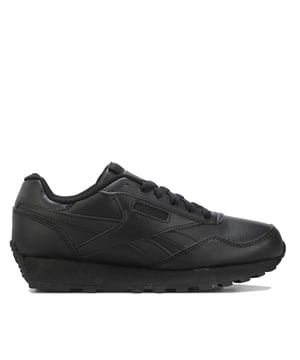 Junior Reebok Classics Royal Rewind Run Trainers in black.- Synthetic upper.- Lace closure. - MemoryTech foam cushioning.- Textile lining.- Rubber outsole.- Ref.: GY1728