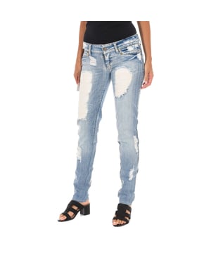 Long jeans. 
 Color blue 
 Waist with belt loops. 
 Button and zip closure on the front. 
 Two pockets on the front. 
 Two pockets on the back. 
 Brand name patch on the back of the waist. 
 Narrow cut hem. 
 Broken effect with gauze. 
 Matching seams. 

 Composition: 
 - 100% cotton. 

 Washing instructions: 
 - Wash maximum at 40ºC. 
 - Iron at medium temperature. max. 110ºC. 
 - Lets you use a dryer. 
 - Do not use bleach. 
 - Does not support dry cleaning. 

 Composition: 100% Cotton
 Care:
- Wash maximum at 40ºC.
 - Iron at medium temperature. max. 110ºC.
 - Allows you to use a dryer.
 - Do not use bleach.
 - Does not support dry cleaning.