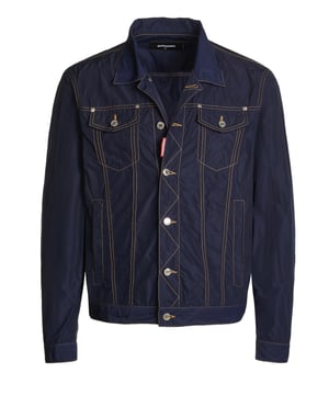 100% Baumwolle; Dsquared2 Jeans Jacke;  Modell: S74AM1235 524;  Hochwertig verarbeitet;  Weiche Baumwolle;  Reverskragen, Knopfleiste mit sechs Knöpfen;  Zwei Brusttaschen mit Knöpfen;  Parajumpers Logodetails