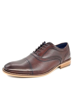 Traditional hand finished shoe with a classic cap design and a must for any man's wardrobe for a perfect fit with formal attire. Made from genuine high quality burnished leather and memory foam cusion insole for superior comfort. These are soft to touch and look great with suits and smart wear. Handmade leather shoes with Genuine leather upper.