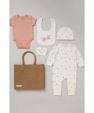 The perfect gift for a newborn: the 5-Piece Baby Gift Set from Home Grown Baby! This charming ensemble features an abstract print all-in-one suit, perfectly matched with a coordinating bodysuit, hat, mitts, and bib adorned with a cute 'loved' floral print. Crafted with soft, breathable fabrics, this set ensures comfort and style for your little one's everyday adventures. Made from 100% organic cotton for added peace of mind. Complete with a convenient tote bag, it's ready to delight any new parent. This set features Homegrown's 'Grow with Me' functionality which allows the garments to 'grow with your baby', the items in this set have extendable cuffs on long sleeve items, extendable gussets, extendable neck on bibs, extendable waistbands on bottoms.