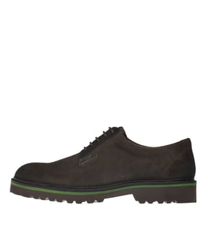 Entdecken Sie den Berlin-G Cement Flex Schuh, der die perfekte Kombination aus Stil und FunktionalitÃt bietet. Das FuÃŸbett ist mit Memoryfoam ausgestattet, das sich individuell an die Form Ihres FuÃŸes anpasst und einen unvergleichlichen Komfort bietet. Die rutschfeste, leichte Laufsohle aus EVA sorgt fÃr StabilitÃt und FlexibilitÃt bei jedem Schritt, wÃhrend das stilvolle Design des Berlin-G Schuhs Ihren Look auf das nÃchste Level hebt. GÃnnen Sie sich den Luxus von Komfort und Stil mit dem Berlin-G Cement Flex Schuh.