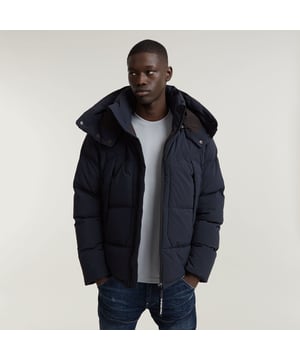 Detachable hood with extended peak and pull cords. Raised front with snap buttons. Zipper closure. Concealed zip pockets at the waist, inner pocket. Adjustable waist, drawcord inside. Additional inner cuff. Zip closure. Padded jacket G-Whistler 2.0 offers a detachable peak hood with a raised front and pull cords for optimum protection. Also the added inner cuffs protect against the wind. For a tighter width of the hem, simply pull the cords on the inside. Zip pockets at the front are combined with an inner pocket. 50% Polyester (Sorona®), 50% Polyester. Comfortable stretch