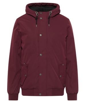 Das Wetter gibt alles, in dieser Winterjacke von Mo bleiben Sie unbeeindruckt. Voll gefüttert von der Kapuze über Ärmel und Torso lässt sie niedrigen Temperaturen keine Chance. Wind- und wasserfeste Beschichtung plus dicht verklebte Nähte halten Wind und Wasser von Ihnen fern. Zusätzlich Wärme sichert innen weich aufgerautes Futter, eine regulierbare Kapuze und ein hochschließender Reißverschluss mit Kinnschutz. Bewegungsfreiheit gewähren kräftige, aber elastische Bündchen und Saum. Es wird wärmer? Sie behalten trotzdem freie Hände, wenn Sie die Jacke ablegen. Dank integrierter Tragegurte können Sie die Jacke einfach wie einen Rucksack über den Schultern mitnehmen.  Winterjacke