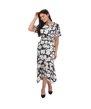 Womens Ted Baker Abriee Puff Sleeve Midi Dress in BlackNothing beats a dress that can go from day to night without missing a step. ABRIEE's poppy print  short ruched sleeves and crew neck make it easy to style up or down  while the handkerchief hemline moves beautifully on the dancefloor.- Midi dress- Poppy print- A-line- Short ruched sleeves- Crew neck- Zip fastening- Handkerchief hemline- Shell: 100% Polyester; Lining: 100% Polyester.  Hand wash.- Ref: 268446BLACK