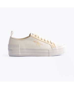 Calvin Klein BOLD VULCANISED Womens Trainers Creamy White/White/Whisper Pink

 Upper Material: Canvas

Lining Material: Polyester

Sole Material: Rubber

Closure/Fastening: Lace-Up

Features: Comfort,Breathable

Heel Type: Platform

Toe Shape: Round

Shoe Width: Regular

Item Weight: 1 KG

Heel Height: Low (2.5-4.9cm)

Shoe Shaft Height: Low Top

Trainer Style: Casual

Gift Boxed: No
Product Code: YW0YW014650F8