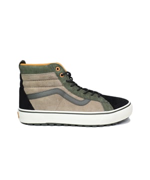 ZAP.MODA HOMBRE UA SK8-Hi MTE-1 VERDE