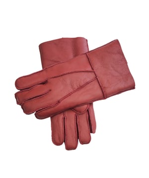 Experience luxurious warmth and timeless elegance with Infinity’s Unisex Super Soft Sheepskin Gloves. Crafted from premium quality sheepskin, these gloves provide unmatched softness and comfort, wrapping your hands in cozy warmth. The refined stitch detailing adds a subtle touch of sophistication, making them a versatile accessory for any occasion.
Available in a range of classic colours, these gloves seamlessly complement your wardrobe and enhance your style. With multiple sizes to choose from, you’ll find the perfect fit for ultimate comfort and flexibility. Blending traditional craftsmanship with modern functionality, Infinity’s Unisex Super Soft Sheepskin Gloves ensure both protection and style, so you can step out confidently, knowing you're wearing the finest quality gloves.
Sizing and Fit
These gloves may feel snug initially, but with a few hours of wear, the lambskin will naturally stretch and conform to your unique fit.