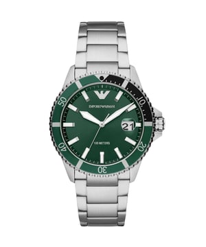 Emporio Armani Herenhorloge Kwarts Groen• Materiaal kastdeksel: Roestvrij staal• Soort glas: Mineraal• Materiaal Band: Roestvrij Staal• Kleur kast: Groen• Waterdichtheid: 100 m (10 ATM)• Diameter: 42 m