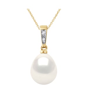 Necklace Diamonds 0,01 Cts trueCultured Freshwater Pearls Pear Shape 9-10 mm - Natural White Color Gold Ce Necklace vous sera livré sous écrin une chaîne plaquée Or offerte Length 42 cm , 16,5 in - Our jewellery is made in France and will be delivered in a gift box accompanied by a Certificate of Authenticity and International Warranty