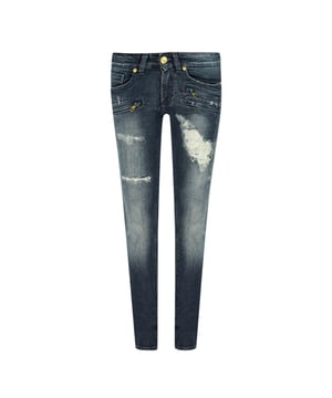 Balmain FP5359J4362 Blue Jeans. Feel confident and stylish in Blue Jeans from Balmain, crafted with premium denim and featuring the iconic Balmain logo. Let your look shine with these jeans, designed to flatter and make a statement. Dare to be different!. Skinny Jeans, Balmain Blue Jeans. 98% Cotton, 2% Elastane, Made In Italy. Branded Badge, Worn Look Denim Wash. Style Code: FP5359J4362