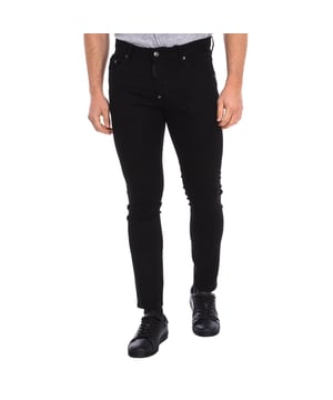 Pantalones largos Dsquared2.  
Pantalones de corte recto.  
Cierre principal con botones invisibles.  
Dos bolsillos laterales abiertos.  
Dos bolsillos traseros abiertos.  
Cintura con trabillas.  
Costuras visibles en tono.  
Composición: 90% algodón, 8% elastomultiéster, 2% elastano.  
Cuidados:  
Lavar a una temperatura máxima de 30º.  
Planchar a baja temperatura.  
No usar blanqueador.  
No usar secadora.  
No limpiar en seco.