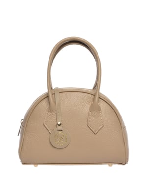 Bolso de mano  
100% cuero de vaca  
Cierre superior con cremallera  
Dimensiones: 17x22x10.5 cm  
Asa: 34 cm  
Correa de hombro: 120 cm