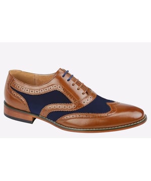 Perfect for the modern man, these Goor McKinney men's boots boast a stylish design with synthetic suede navy overlays and a tan colourway, boasting sophisticated brogue detailing throughout for a shoe sure to impress.
- PU/Synthetic Suede upper
- Lace fastening
- Punchhole and intricate stitch detailing
- Resin Sole
