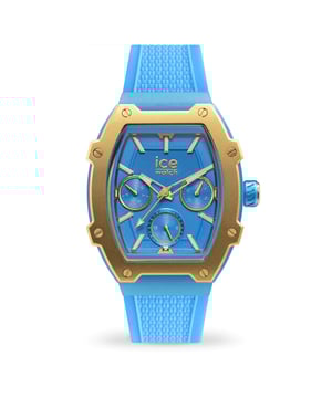 Die Ice Watch Ice Boliday - Adriatic Blue Multi Dial Uhr für Frauen ist das perfekte Zeitmessgerät, um sie zu tragen oder zu verschenken. Das mehrfarbige Tonneau-Gehäuse in Kombination mit dem bequemen blauen Silikonarmband sorgt dafür, dass Sie dieses atemberaubende Zeitmessgerät ohne Kompromisse genießen können. Angetrieben von einem hochwertigen Quarzwerk und bis zu 5 bar wasserdicht, wird Ihre Uhr weiterhin ticken. Entdecken Sie die neue ICE Boliday - Adriatic Blue. Ihre prächtige azurblaue Farbe lässt Sie über die glitzernden Wellen des Ozeans segeln und entfaltet mit jedem Herzschlag ein Gefühl von Freiheit und unendlichem Abenteuer. Diese Multi Dial Uhr verfügt über eine Kalenderfunktion: Tag-Datum, 24-Stunden-Anzeige und leuchtende Zeiger. Hochwertiges, 19 cm langes und 19 mm breites blaues Silikonarmband mit Schnalle. Gehäusemaße: 35 x 46 mm, Gehäusehöhe: 11 mm, Gehäusefarbe: mehrfarbig und Zifferblattfarbe: Blau.