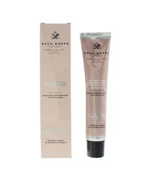 Gum Protection Toothpaste by Acca Kappa is a gel toothpaste that soothes and protect sensitive gums. This is due to the high content of organic extracts of pearl and the addition of aloe vera puree. It also contains organically grown marigold and lemon extract for a fresh feel to your mouth and gums. Fluoride free and does not contain saccharin.