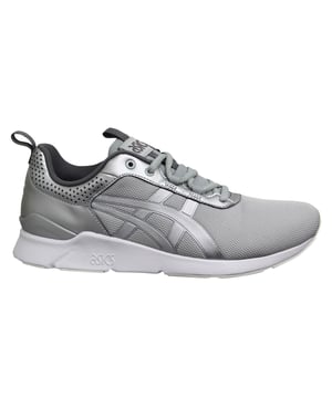 The ASICS SportStyle GEL-Lyte Runner running shoes have the ASICS lines sewn into the upper. Get a cushioned and comfortable stride with GEL technology.