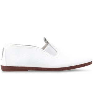 Discover The Clean, Crisp Style Of The Flossy Arnedo Shoes. This Men's Plimsoll Loafer Keeps It Classic. The Innovative Scented Rubber Outsole And Sleek Textile Upper Hit The Spot. Slip Into Carefree Comfort With The Soft Cotton Lining And Flexible Sole. Whether You're Headed Into The Weekend Or Out Of Town, Flossy Arnedo Brings Fresh Style And Comfort To Every Step.