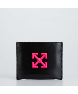 Off White Jitney Simple Card Case in black.- Credit card slots.- Central slit pocket.- Arrows at front.- 100% Leather.- Ref: OWND0130021000