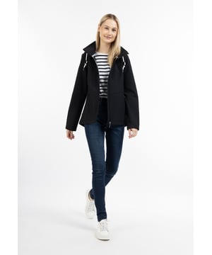 keine Füllung  Die schicke, leicht taillierte Softshelljacke von ICEBOUND wird ihrem Anspruch an innovative Outerwear mehr als gerecht. Das weiche Shell-Material ist wind- und wasserdicht und hat eine weiche Fleece-Innenseite, die für wohlige Wärme sorgt. Die große, schützende Kapuze mit Tunnelzug und stylisher Kordel sowie der Stehkragen tragen dazu bei, dass Kälte und Wind draußen bleiben. Für eine charakteristische Optik sorgen Druckknöpfe mit Logogravur, kontrastive Ösen sowie die wertigen Logo-Stickereien. Abgerundet wird die schicke Übergangsjacke durch die seitlichen Eingrifftaschen mit Druckknopf und durch das verlängerte Rückenteil mit abgerundetem Saum.  Softshelljacke