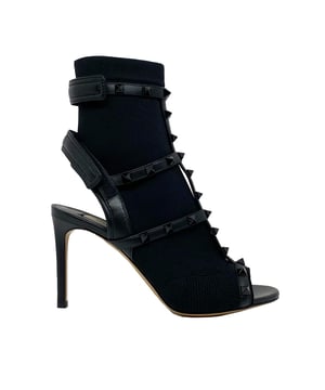 '- Samenstelling: 100% leer - Stoffen inzetstuk - Klittenbandsluiting - Open ronde neus - Binnenzool met merknaam - Hak 9 cm / 3,5 inch - Gemaakt in Italië - MPN RW2S0J85 UDI_0NO - Geslacht: DAMES - Code: SHO VA 2 BT 13 O09 S2 T