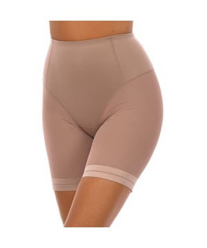 Culottes girdle Janira.
 Tight and elastic waist.
 Imperceptible and breathable fabric.
 Invisible effect and flat stomach.
 Seams seen in tone.
 Composition: 66% Polyamide, 34% Elastane
 Care:
-Wash at a maximum temperature of 30º.
 -Do not use bleach.
 -Do not use an iron.
 -Do not use dryer.
 -Do not dry clean.