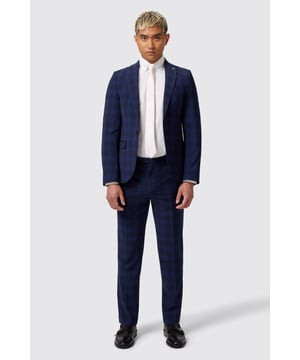 The Barlow check suit by Twisted Tailor is a modern take on classic tailoring. Cut to a contemporary slim fit, it's an understated suit that makes a big impact. Wear for any occasion; from the boardroom to the bar. The jacket features a single button closure, peak lapel, straight flap pockets and kissing buttons on the sleeves. The trousers feature slanted front pockets, slanted belt loops and a slim waistband. The Barlow is a true wardrobe staple, style the trousers with the matching jacket to tick all of the boxes.
