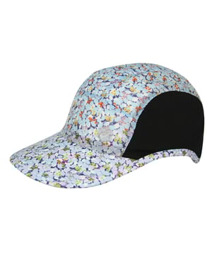 Cap Asics LP CAP MLCLR W SS18 beschermt op betrouwbare wijze tegen de negatieve effecten van ultraviolette straling. Hoogwaardig materiaal dat aangenaam aanvoelt en snel droogt. Mesh inzetstukken zorgen voor maximale ventilatie. Er is een rits voor een comfortabele pasvorm. Het originele ontwerp is een aanvulling op je stijlvolle sportieve look.
Materiaal: 100% polyester