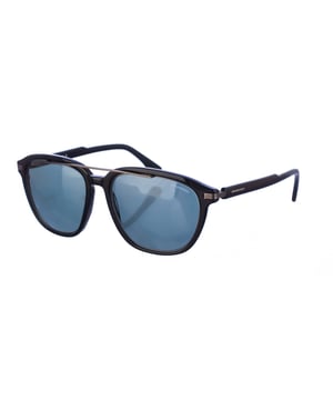 Gafas de sol Armand Basi con montura de acetato.
 Color Negro-plateado
 Forma rectangular.
 Lentes de color Verde
Detalle metalico en la parte superior de la montura.
 Patillas de acetato a tono, con el nombre de la marca grabado.
 100% Protección UV. 
 Cristales antirreflejo.
 Incluye una funda de tela de protección.
Los colores reales del producto pueden variar ligeramente con respecto a los colores que muestra su monitor.
 
 Medidas  Ancho lente: 55 mm. Puente: 17 mm. Patillas: 145 mm.
 
 Limpiar las gafas con agua y jabón (neutro).
 - No utilice paños sucios o abrasivos, que puedan alterar las características de los filtros.
 - Utilice solo accesorios y repuestos originales.
